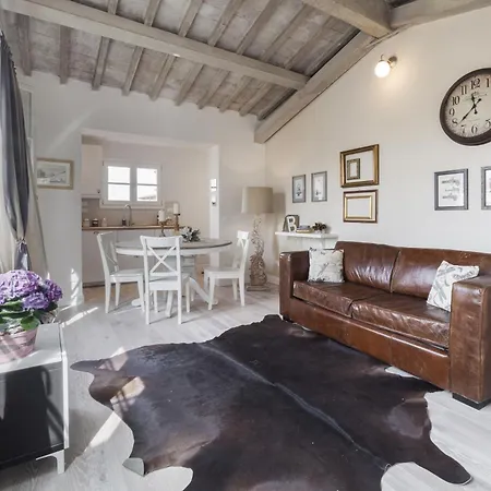 Top-floor Flat Close To Arno Apartmán Florencie