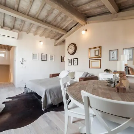 شقة Top-floor Flat Close To Arno *